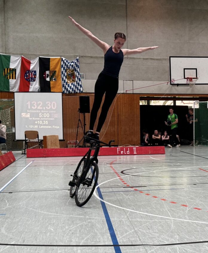 8f2a6b24-edd3-4879-a8c8-276706460f0d