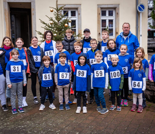 Ein leuchtendes Herz im Advent: Erfolgreicher Bambini-, Kinder- und Jugendlauf in Flonheim!